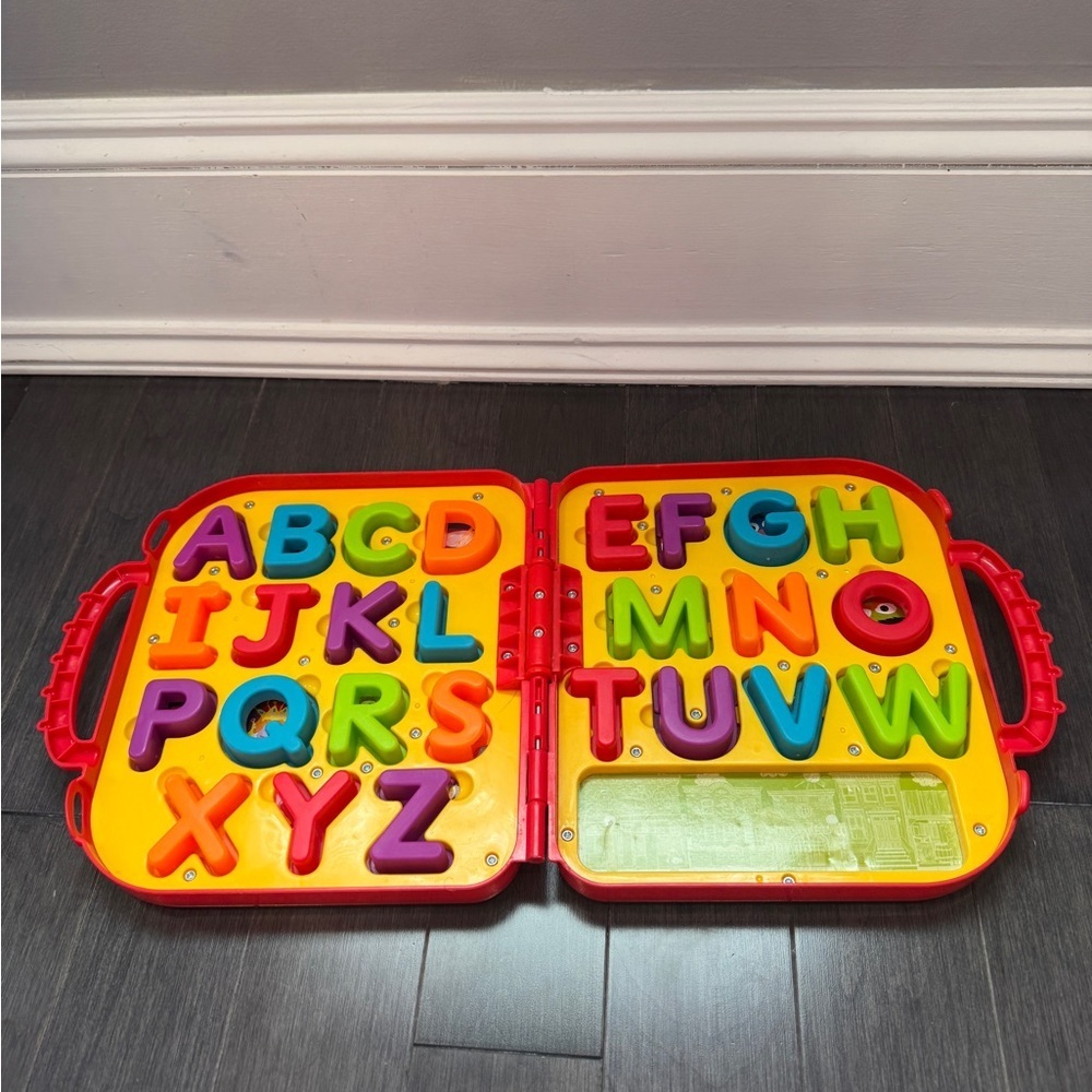 Sesame Street Elmo Red Alphabet Letter Toy Learning Suit Case Toddler Baby Kid - Picture 3 of 8
